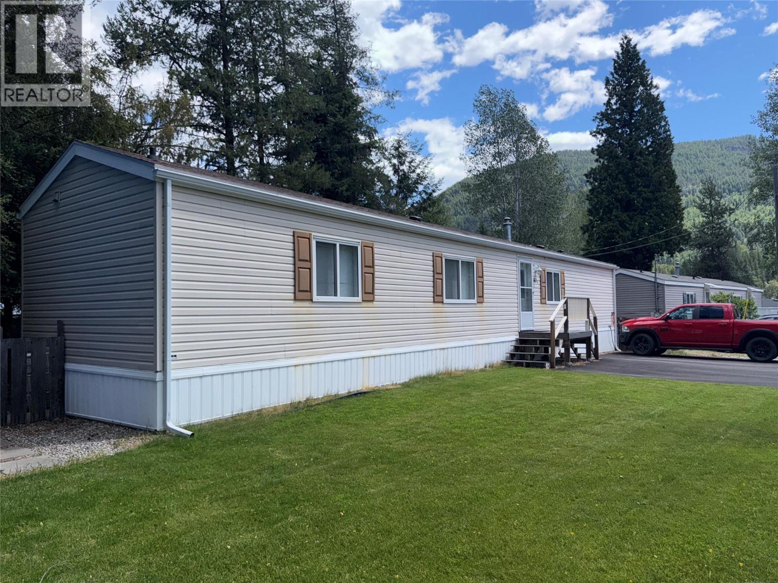 500 16th Avenue Unit# 82b, Genelle, British Columbia  V0G 1G0 - Photo 2 - 10390390