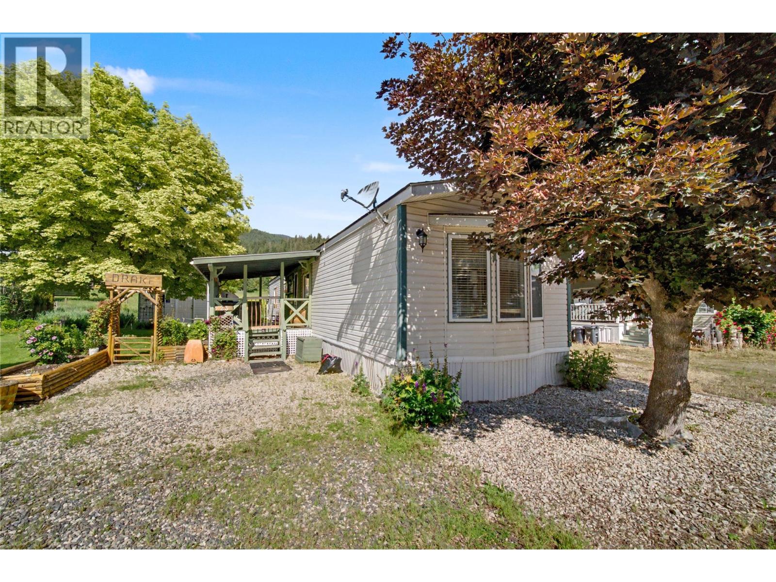 2930 Brown Road Unit# 23, Salmon Arm, British Columbia  V1E 4M1 - Photo 2 - 10389804