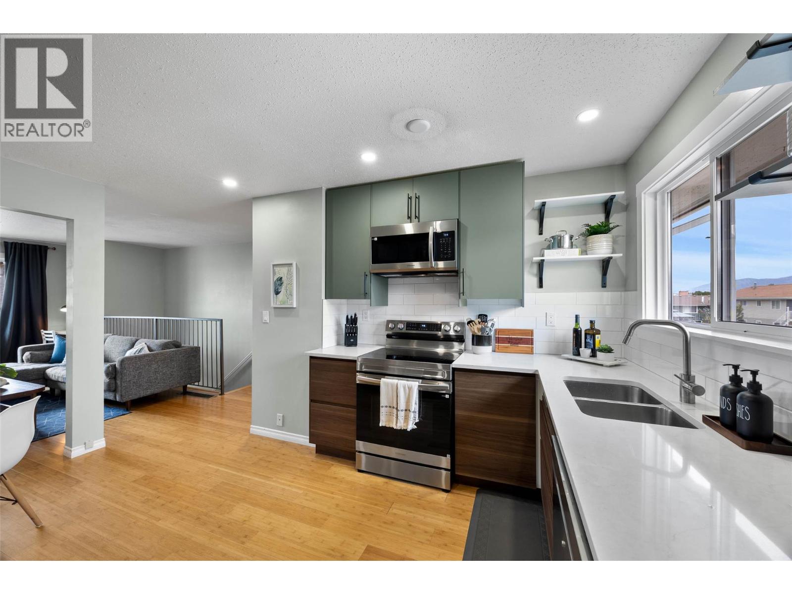 800 Valhalla Drive Unit# 47, Kamloops, British Columbia  V2B 1R8 - Photo 1 - 10391578