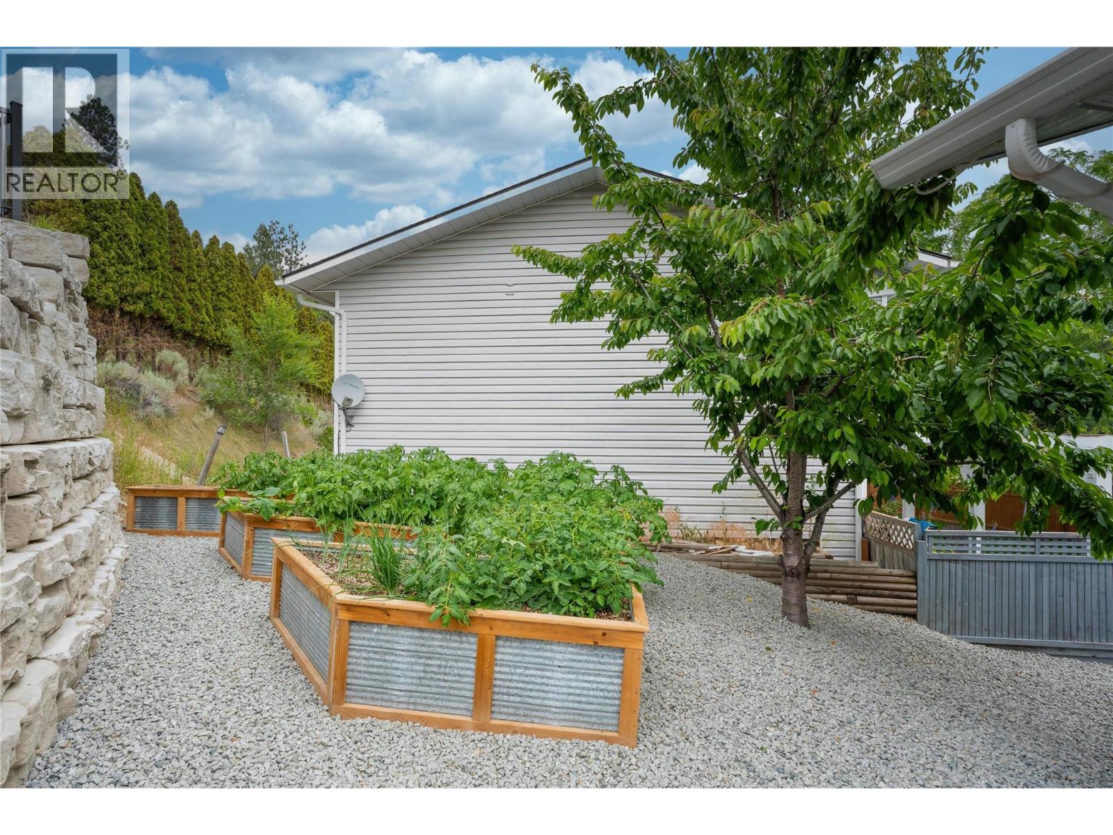 12595 Taylor Place, Summerland, British Columbia  V0H 1Z8 - Photo 55 - 10391455