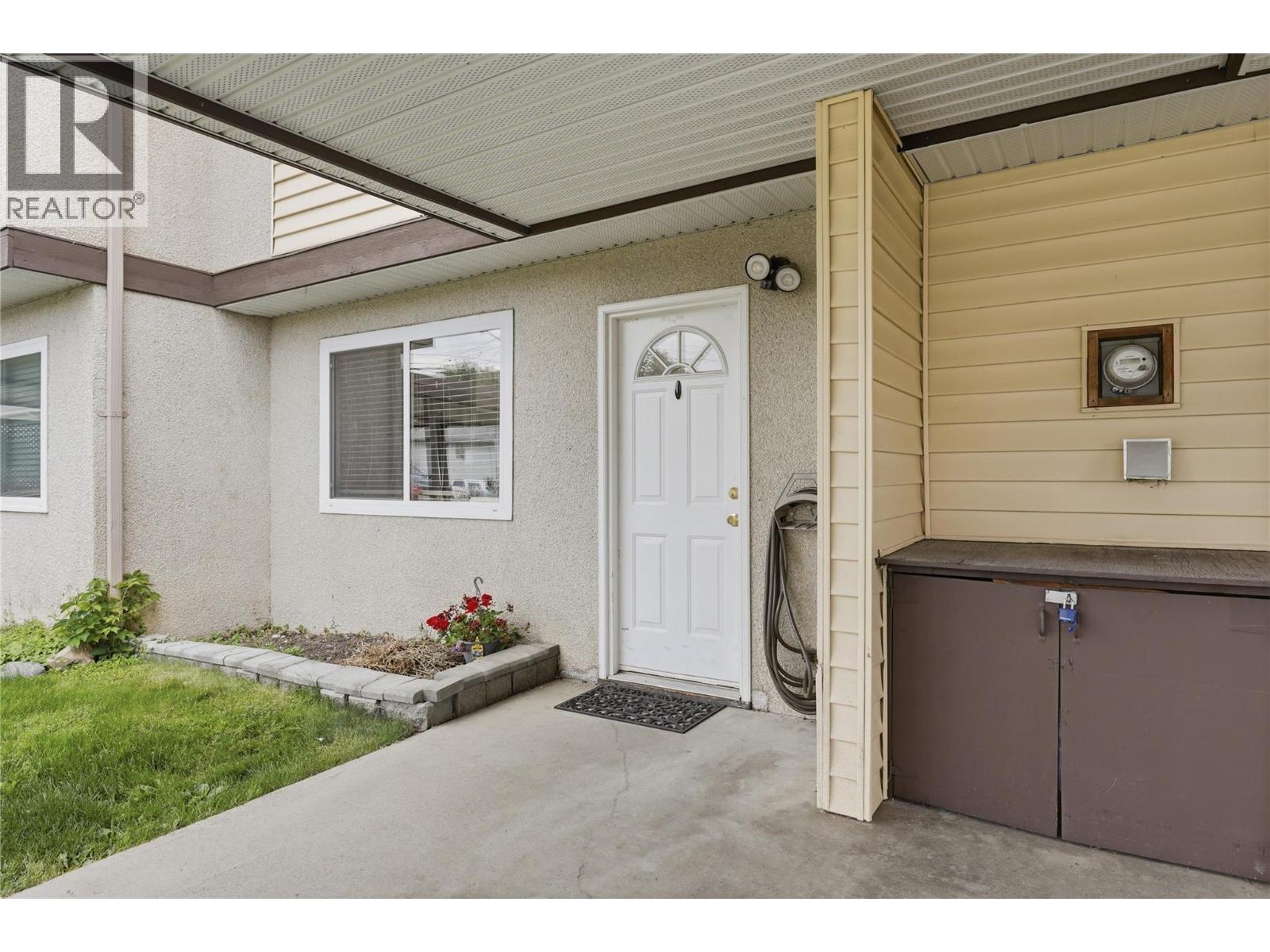 1697 Greenfield Avenue Unit# 34, Kamloops, British Columbia  V2B 4N5 - Photo 4 - 10391451