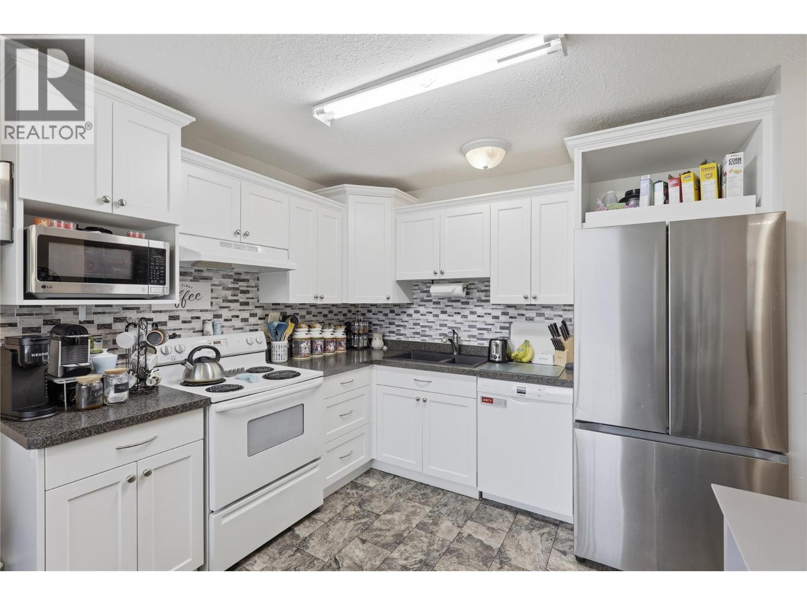 1697 Greenfield Avenue Unit# 34, Kamloops, British Columbia  V2B 4N5 - Photo 8 - 10391451