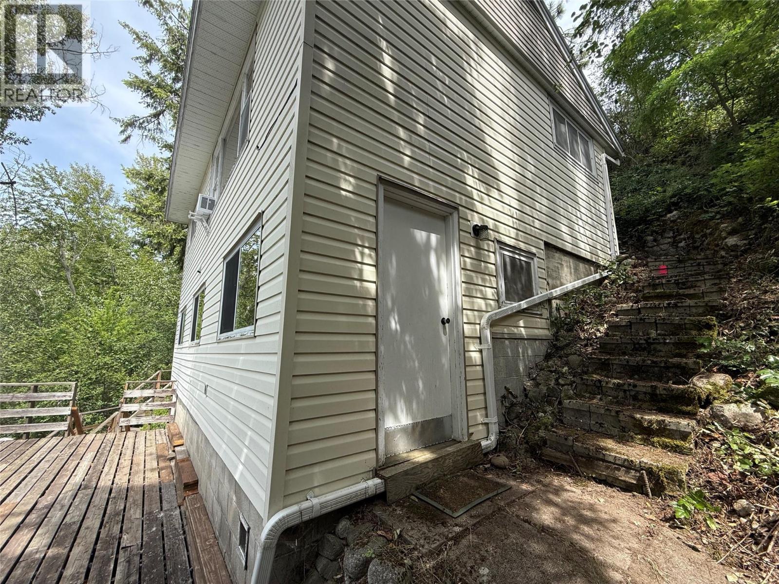 163 Brown Road, Christina Lake, British Columbia  V0H 1E2 - Photo 22 - 10391433