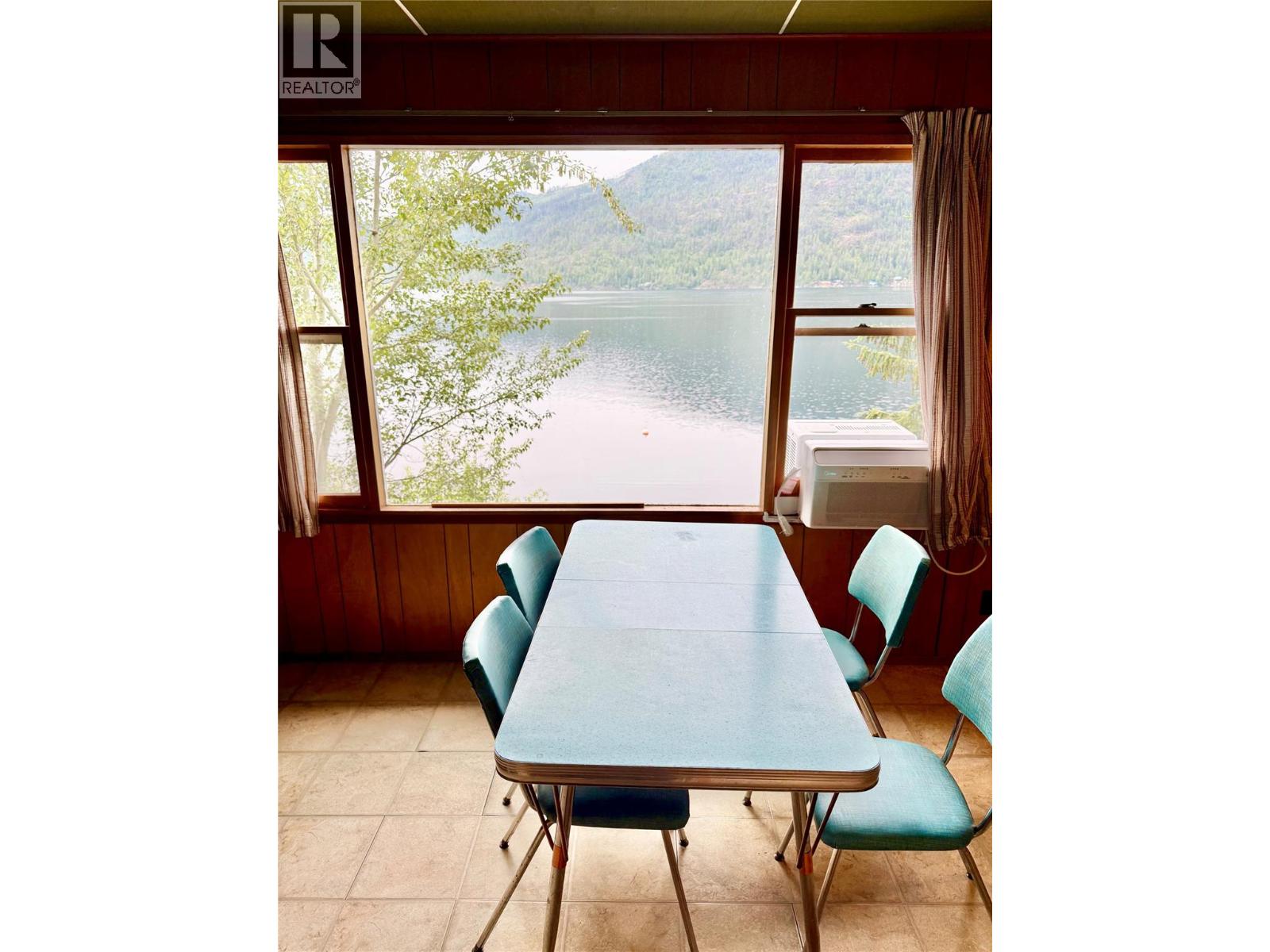 163 Brown Road, Christina Lake, British Columbia  V0H 1E2 - Photo 8 - 10391433