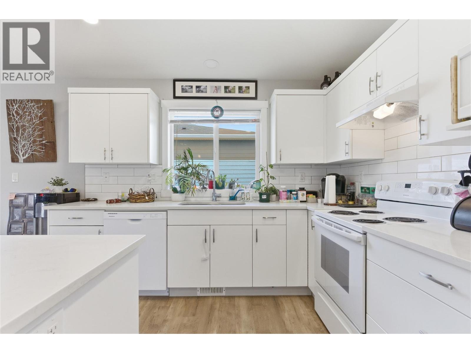 2611 Greenfield Avenue, Kamloops, British Columbia  V2B 4P9 - Photo 18 - 10391463