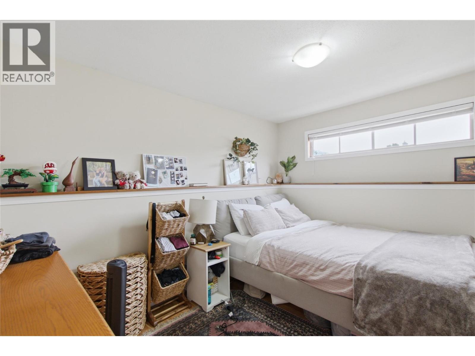 872 Puhallo Drive, Kamloops, British Columbia  V2B 6P7 - Photo 32 - 10391572