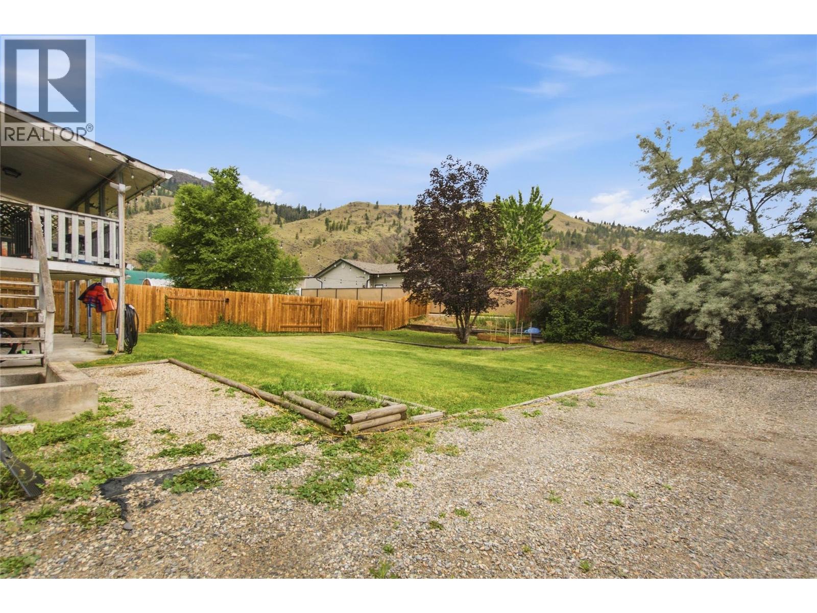 872 Puhallo Drive, Kamloops, British Columbia  V2B 6P7 - Photo 35 - 10391572