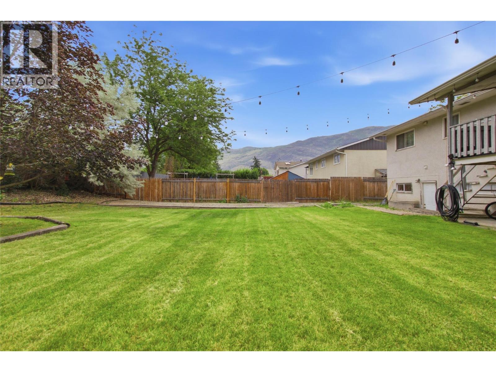 872 Puhallo Drive, Kamloops, British Columbia  V2B 6P7 - Photo 39 - 10391572