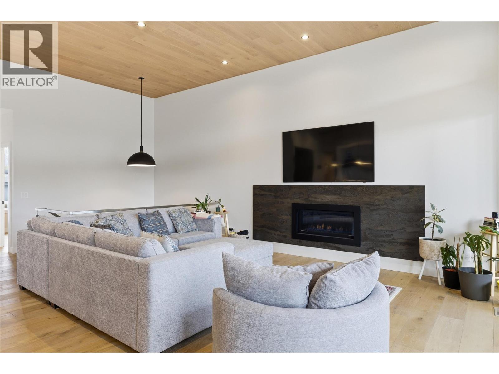10283 Beacon Hill Drive, Lake Country, British Columbia  V4V 0A9 - Photo 33 - 10391567