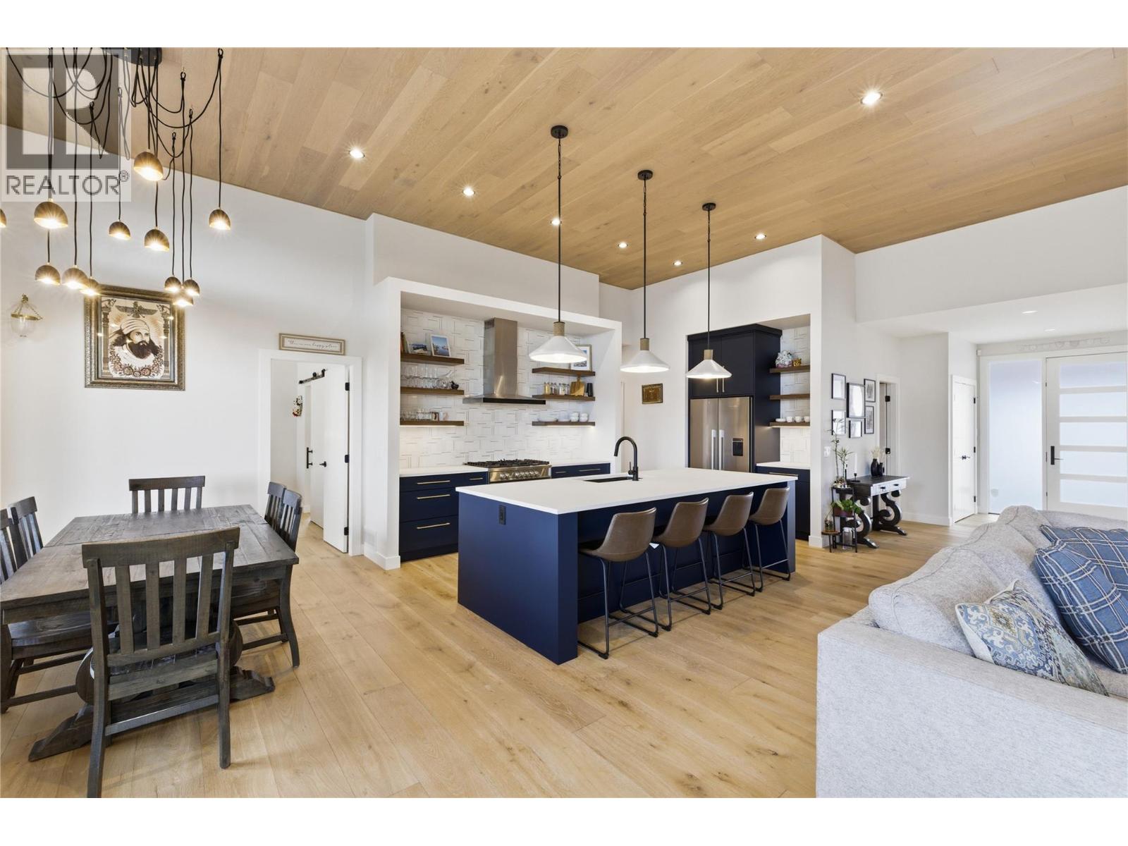 10283 Beacon Hill Drive, Lake Country, British Columbia  V4V 0A9 - Photo 36 - 10391567
