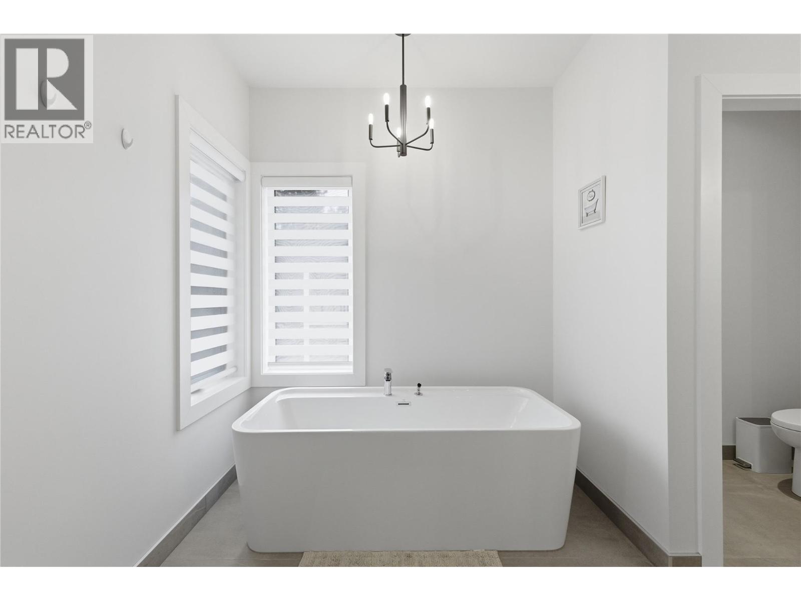 10283 Beacon Hill Drive, Lake Country, British Columbia  V4V 0A9 - Photo 52 - 10391567