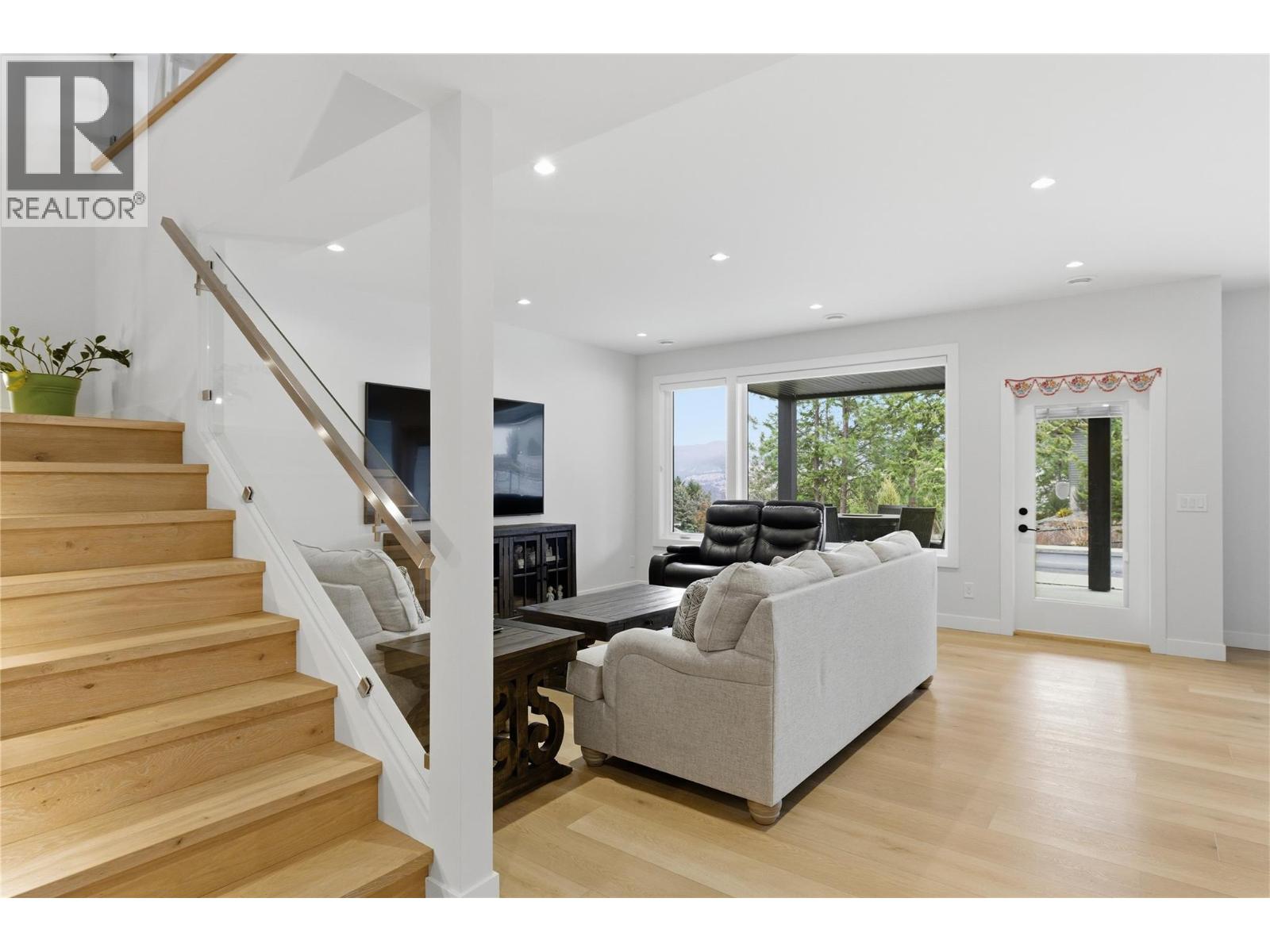 10283 Beacon Hill Drive, Lake Country, British Columbia  V4V 0A9 - Photo 59 - 10391567