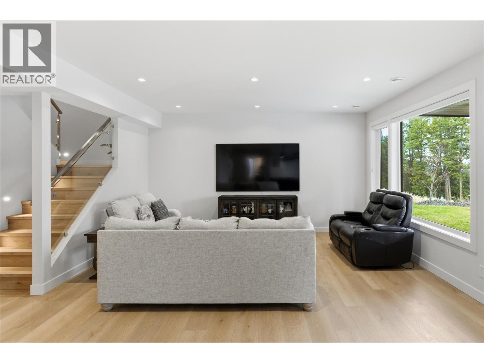 10283 Beacon Hill Drive, Lake Country, British Columbia  V4V 0A9 - Photo 60 - 10391567