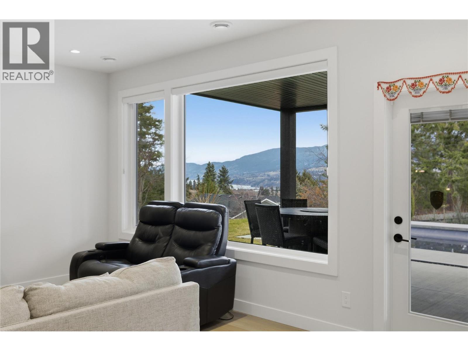 10283 Beacon Hill Drive, Lake Country, British Columbia  V4V 0A9 - Photo 62 - 10391567