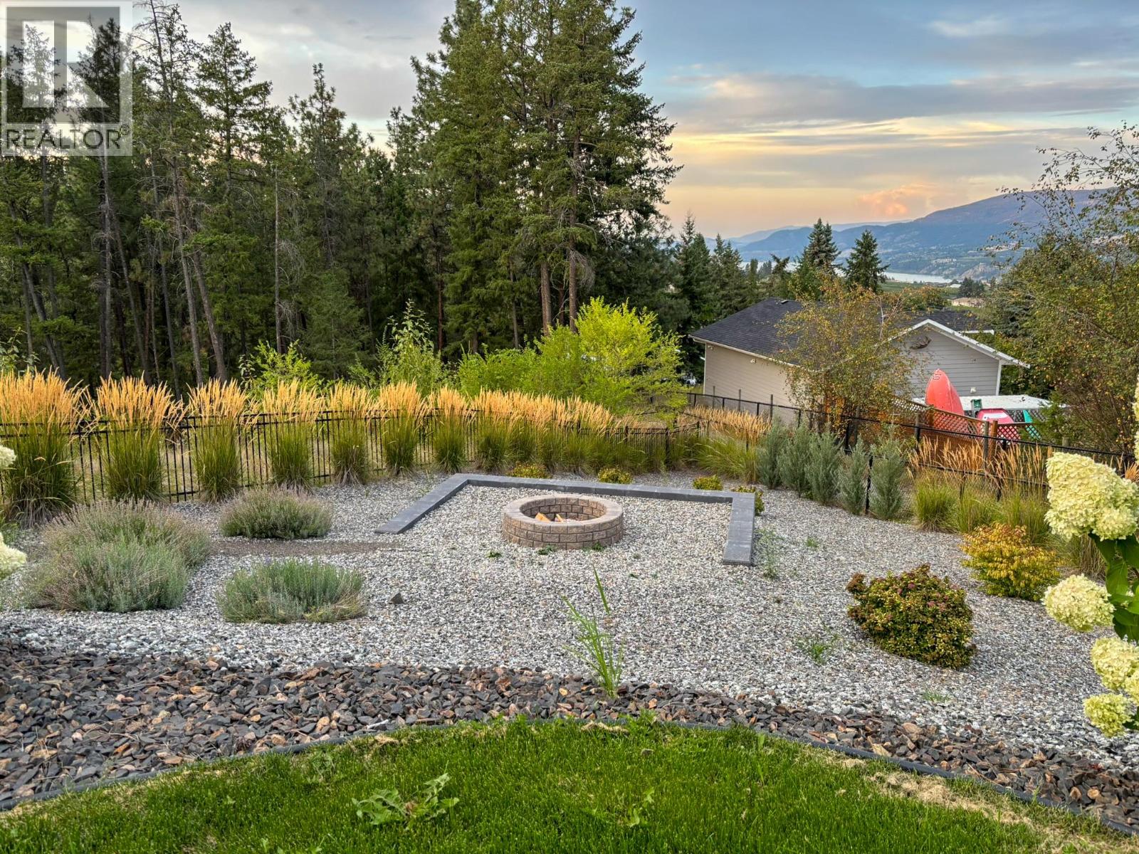 10283 Beacon Hill Drive, Lake Country, British Columbia  V4V 0A9 - Photo 78 - 10391567