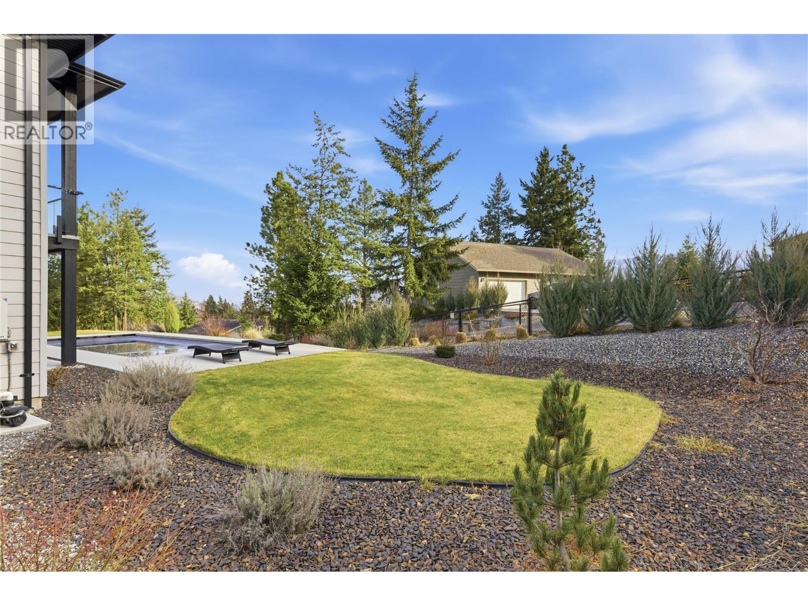 10283 Beacon Hill Drive, Lake Country, British Columbia  V4V 0A9 - Photo 8 - 10391567