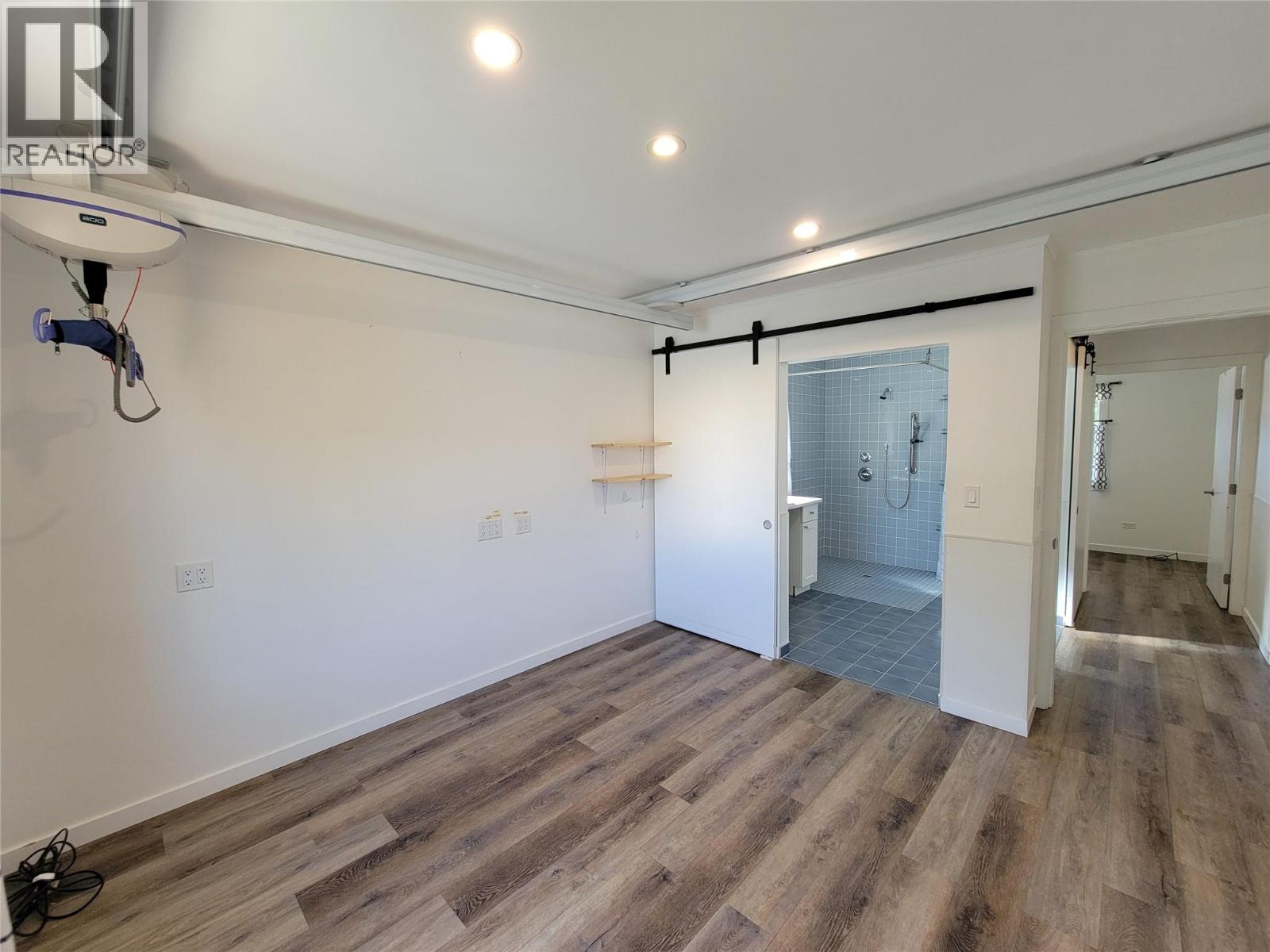 565 Eckhardt Avenue W, Penticton, British Columbia  V2A 2A5 - Photo 18 - 10391679