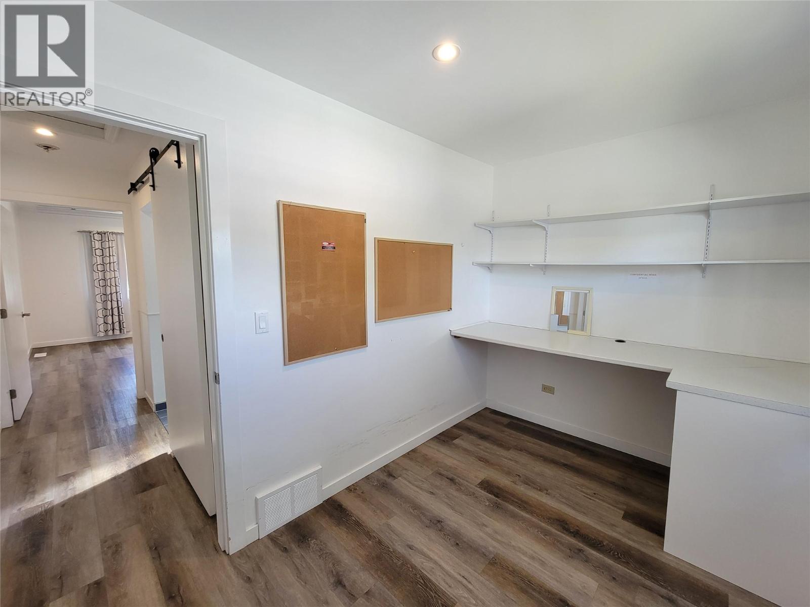565 Eckhardt Avenue W, Penticton, British Columbia  V2A 2A5 - Photo 23 - 10391679