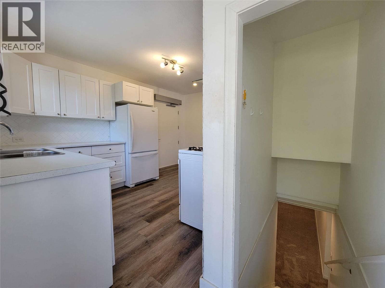 565 Eckhardt Avenue W, Penticton, British Columbia  V2A 2A5 - Photo 24 - 10391679