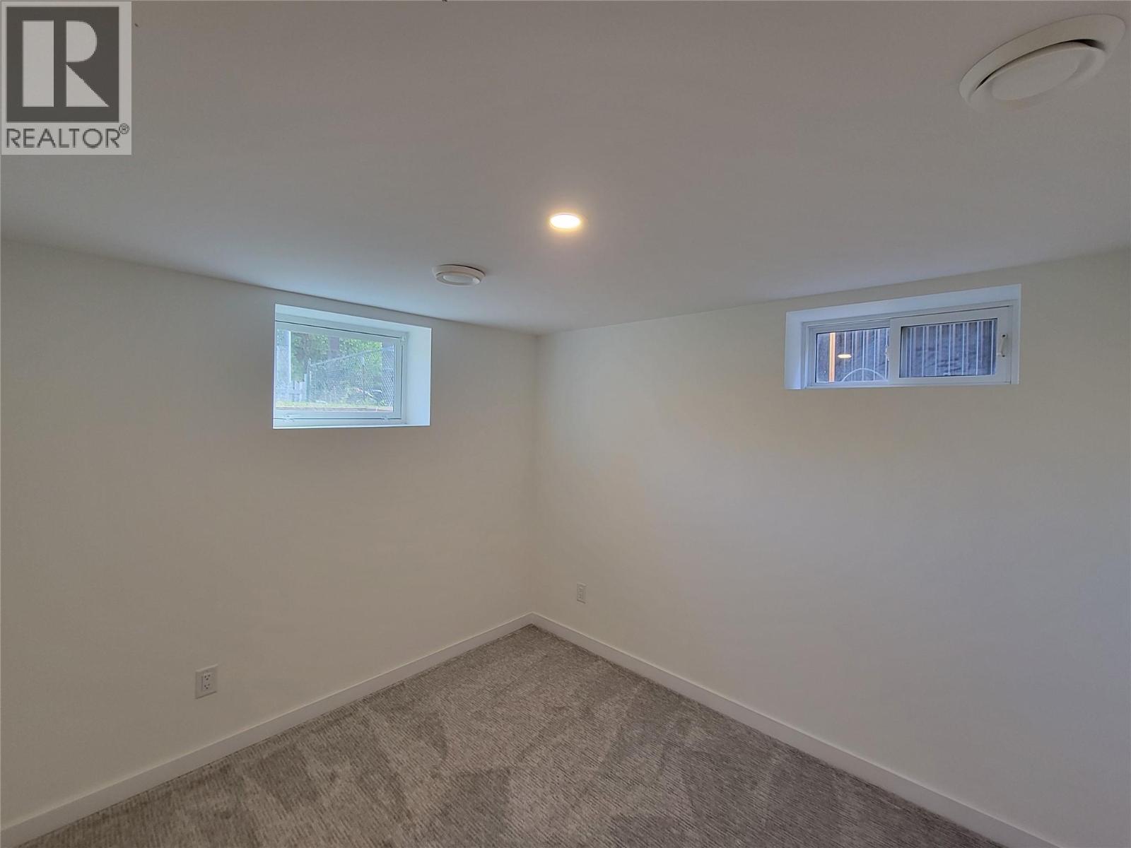 565 Eckhardt Avenue W, Penticton, British Columbia  V2A 2A5 - Photo 28 - 10391679