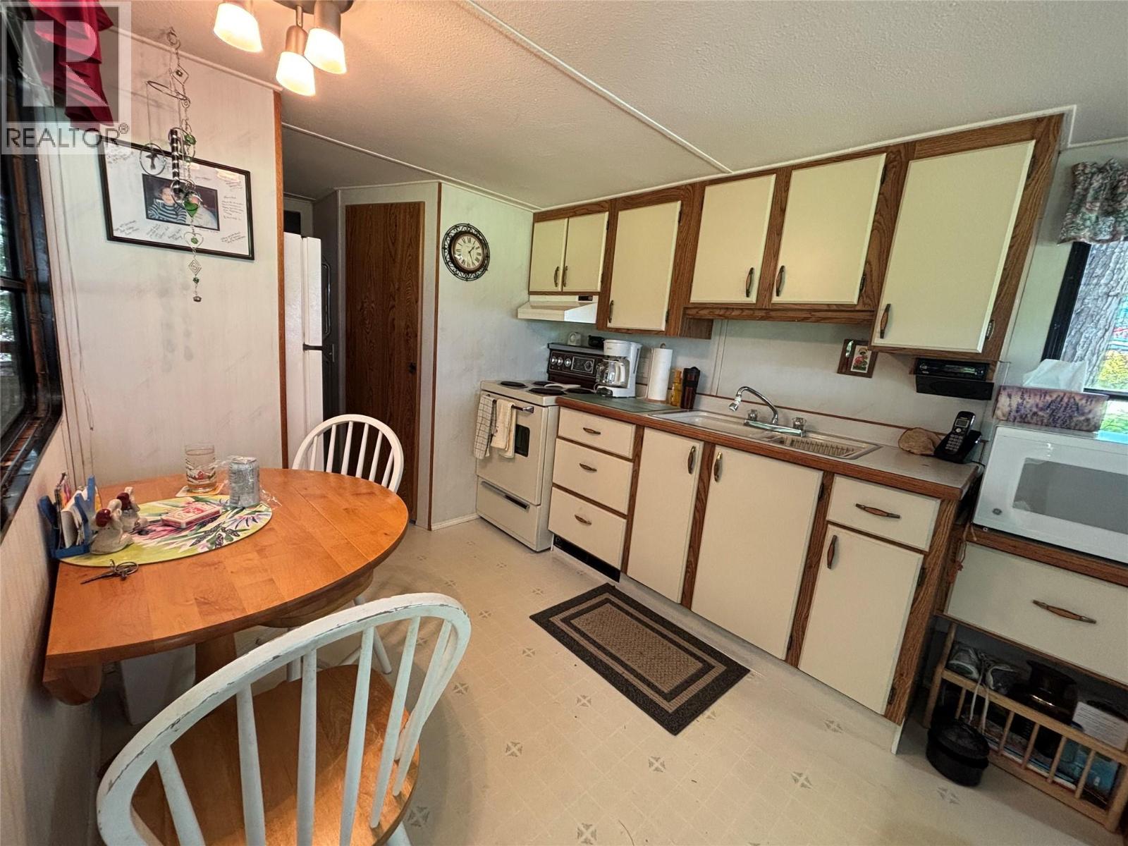 100 Dolly Varden Road Lot# 12, Mabel Lake, British Columbia  V0E 1V5 - Photo 14 - 10391615