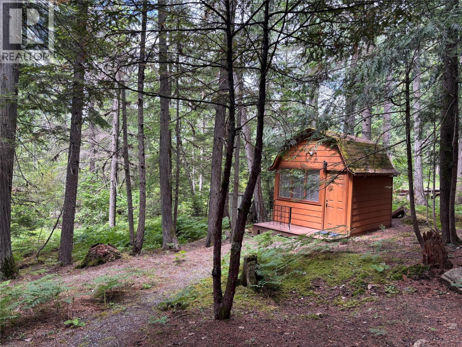 100 Dolly Varden Road Lot# 12, Mabel Lake, British Columbia  V0E 1V5 - Photo 15 - 10391615