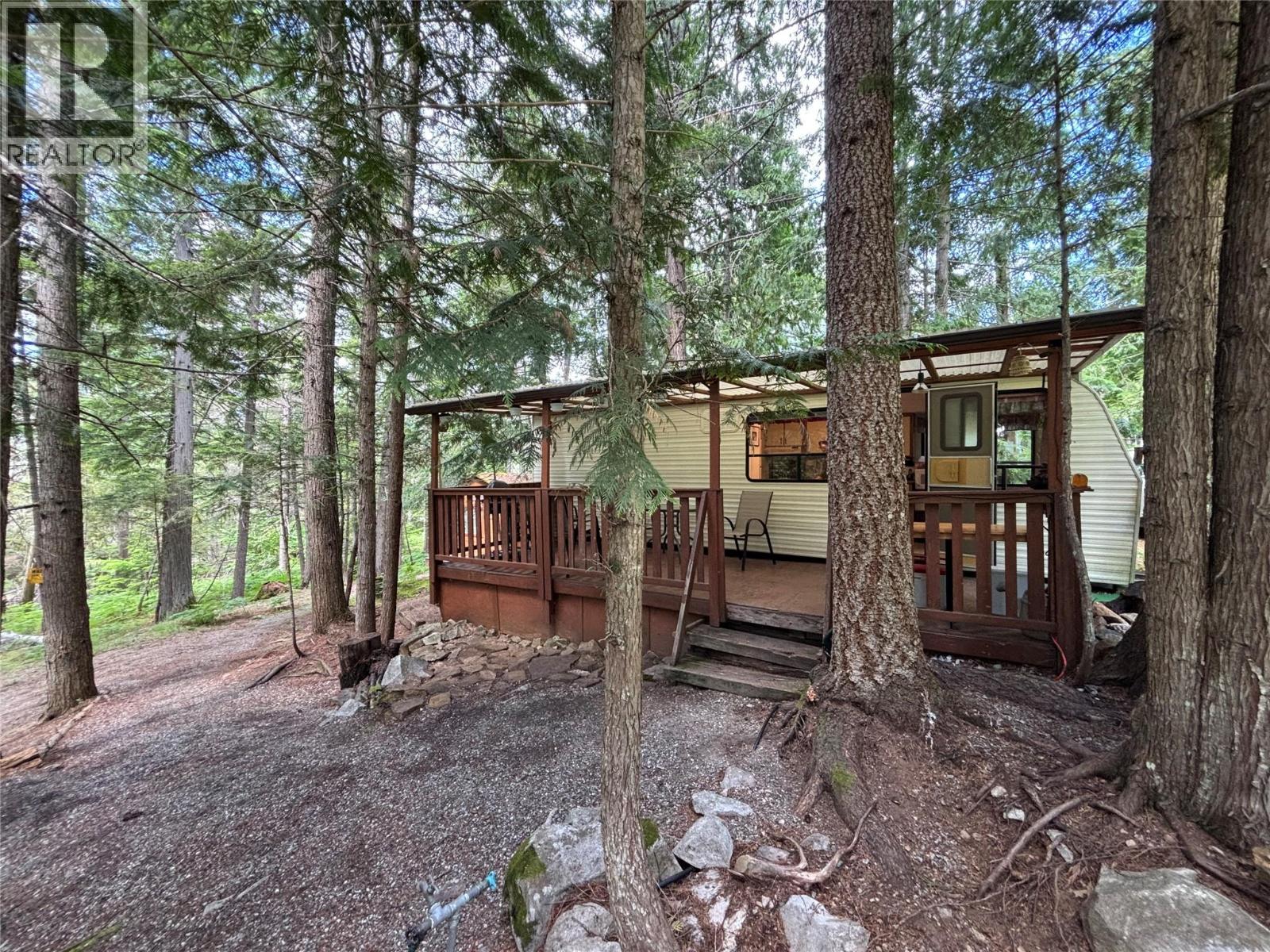 100 Dolly Varden Road Lot# 12, Mabel Lake, British Columbia  V0E 1V5 - Photo 23 - 10391615