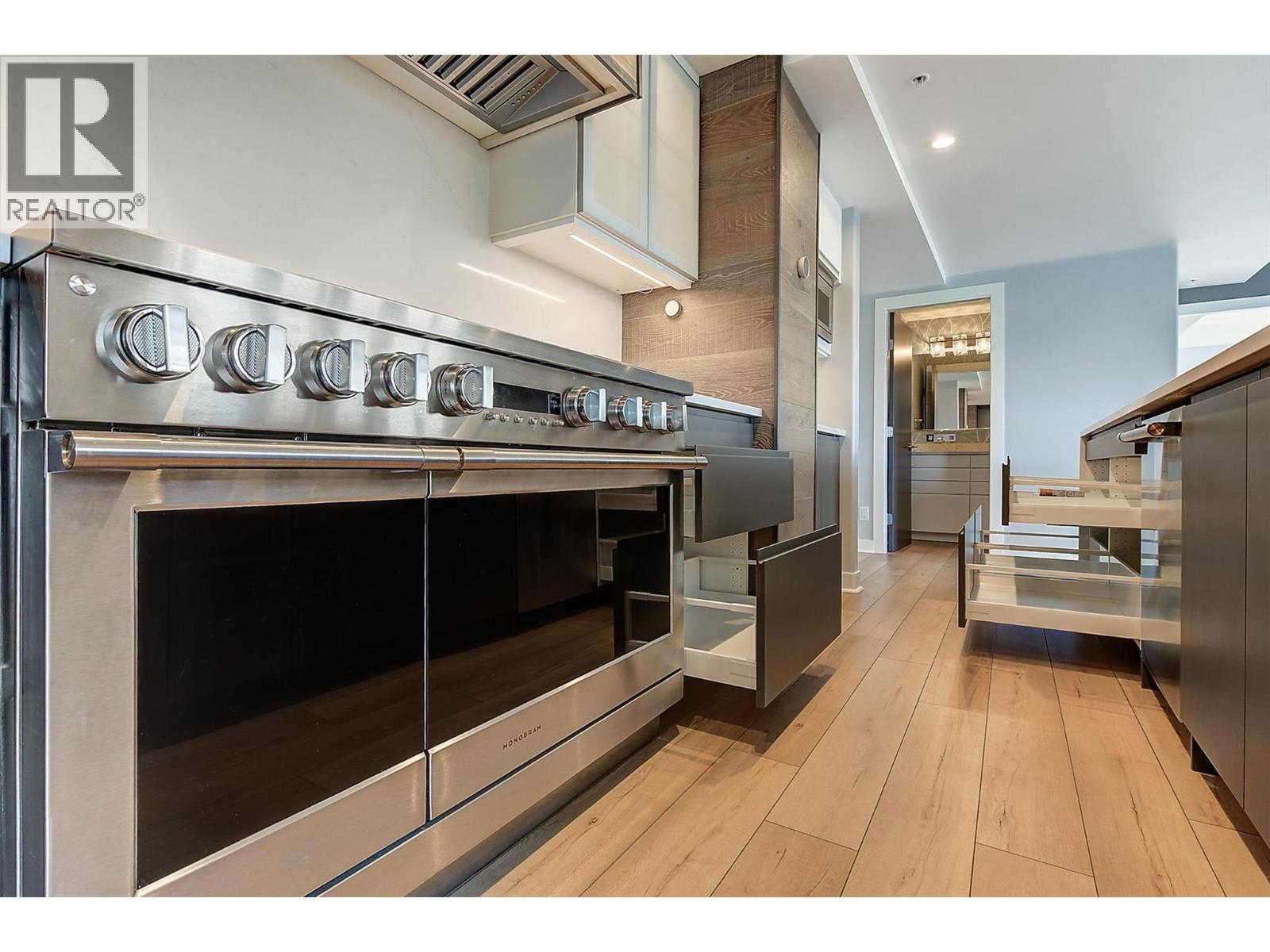 1160 Bernard Avenue Unit# 1209, Kelowna, British Columbia  V1Y 6R2 - Photo 10 - 10391633