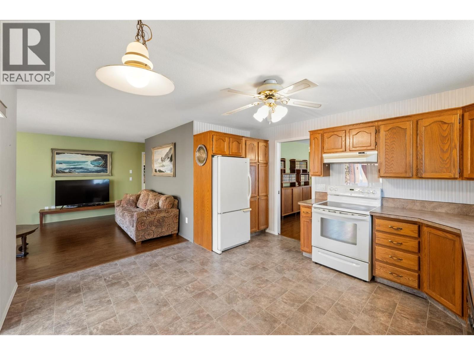 331 Falcon Drive, Penticton, British Columbia  V2A 8K6 - Photo 15 - 10391573