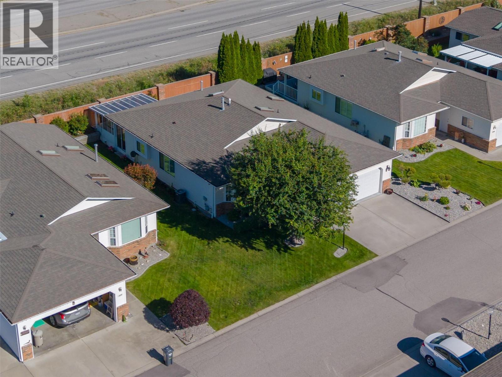 331 Falcon Drive, Penticton, British Columbia  V2A 8K6 - Photo 4 - 10391573