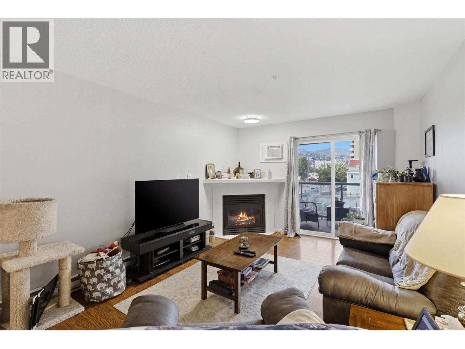 683 Victoria Street Unit# 314, Kamloops, British Columbia  V2C 2B3 - Photo 2 - 10391445