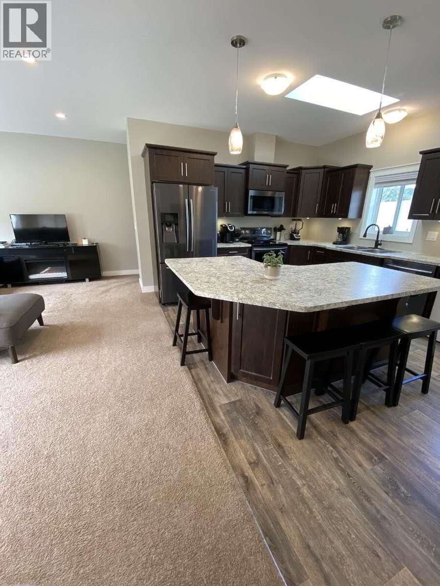 2704 Jacks Crescent, South Slocan, British Columbia  V0G 2G1 - Photo 9 - 10391710