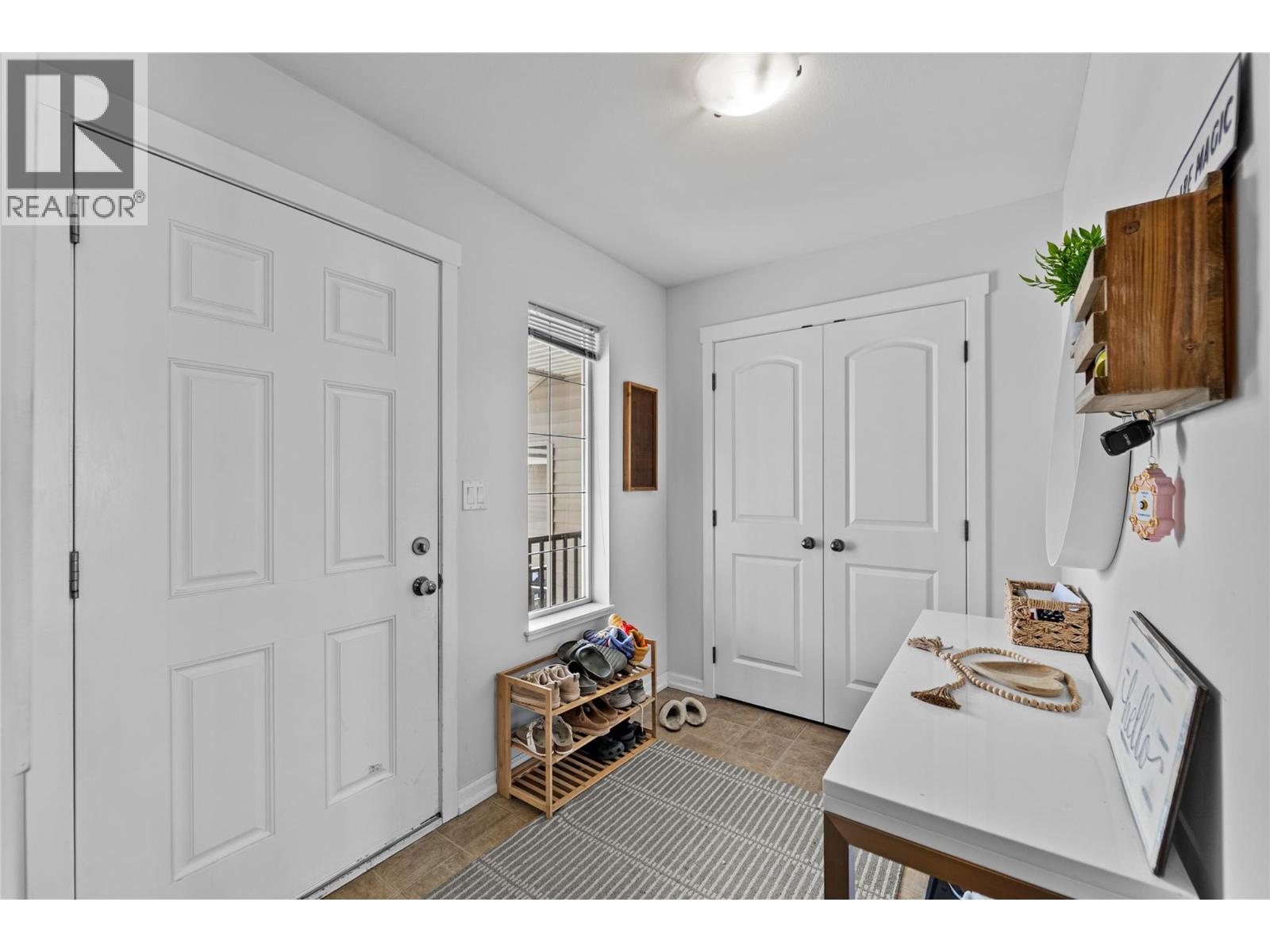 1900 Hugh Allan Drive Unit# 20, Kamloops, British Columbia  V2E 0A8 - Photo 3 - 10391692