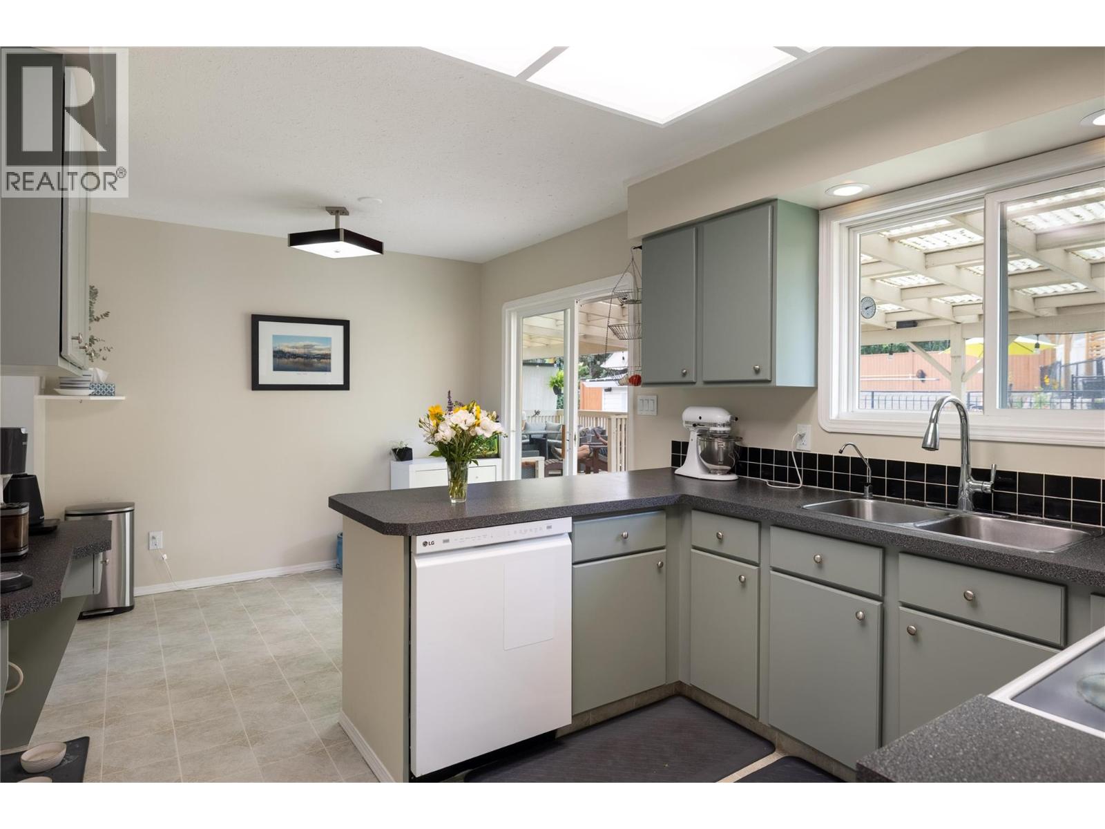 6671 Orchard Hill Drive, Vernon, British Columbia  V1H 1B8 - Photo 26 - 10391678