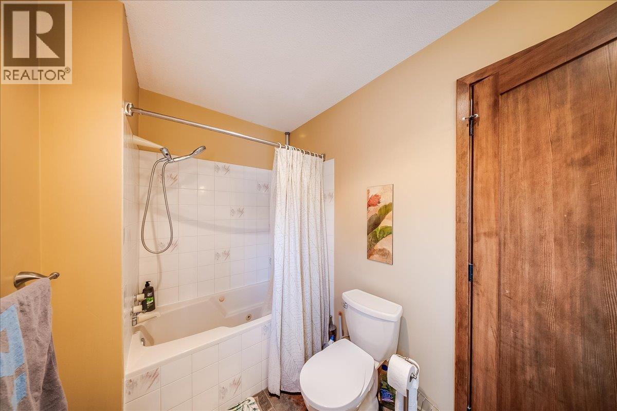 412 14th Avenue, Genelle, British Columbia  V0G 1G0 - Photo 24 - 10391481