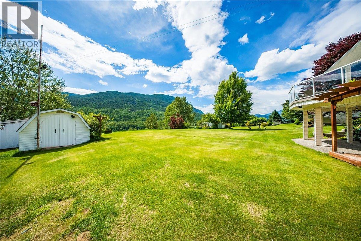412 14th Avenue, Genelle, British Columbia  V0G 1G0 - Photo 44 - 10391481