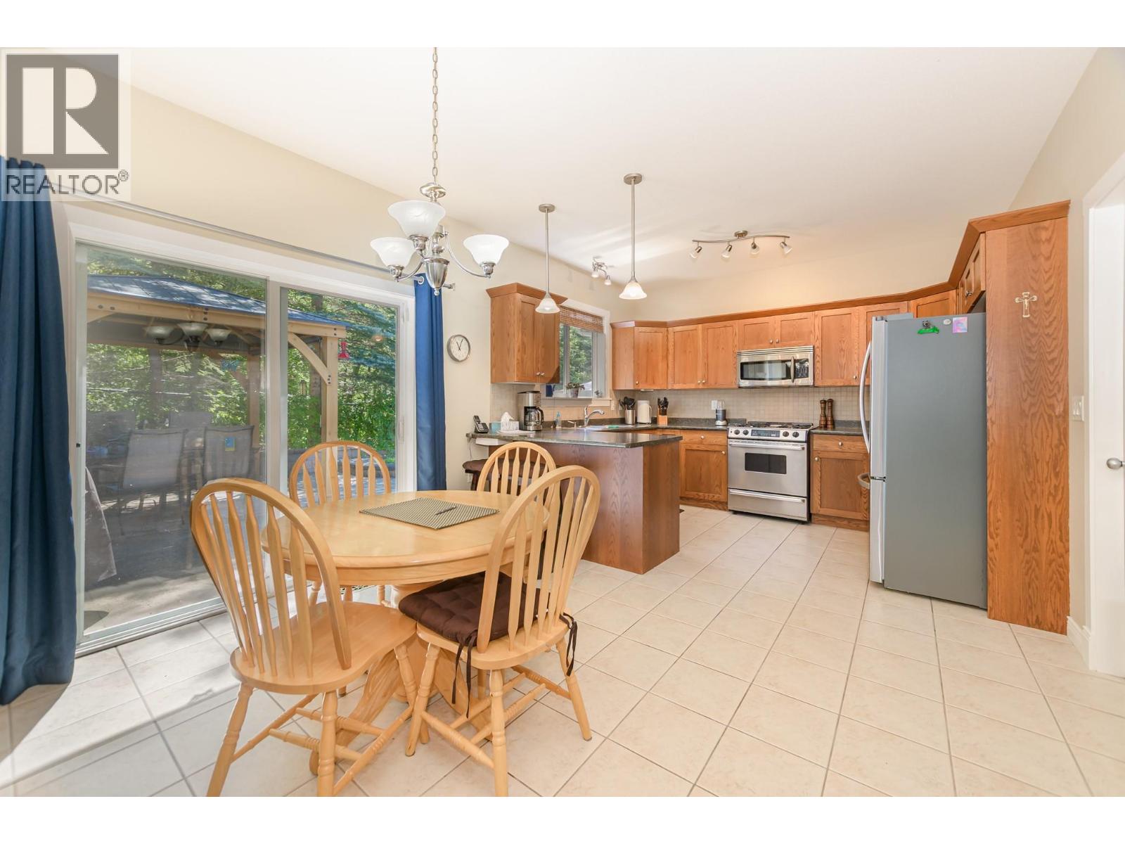 801 20 Street Ne Unit# #28, Salmon Arm, British Columbia  V1E 2R7 - Photo 11 - 10391126