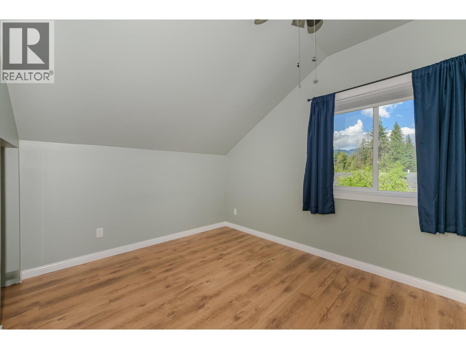 801 20 Street Ne Unit# #28, Salmon Arm, British Columbia  V1E 2R7 - Photo 32 - 10391126