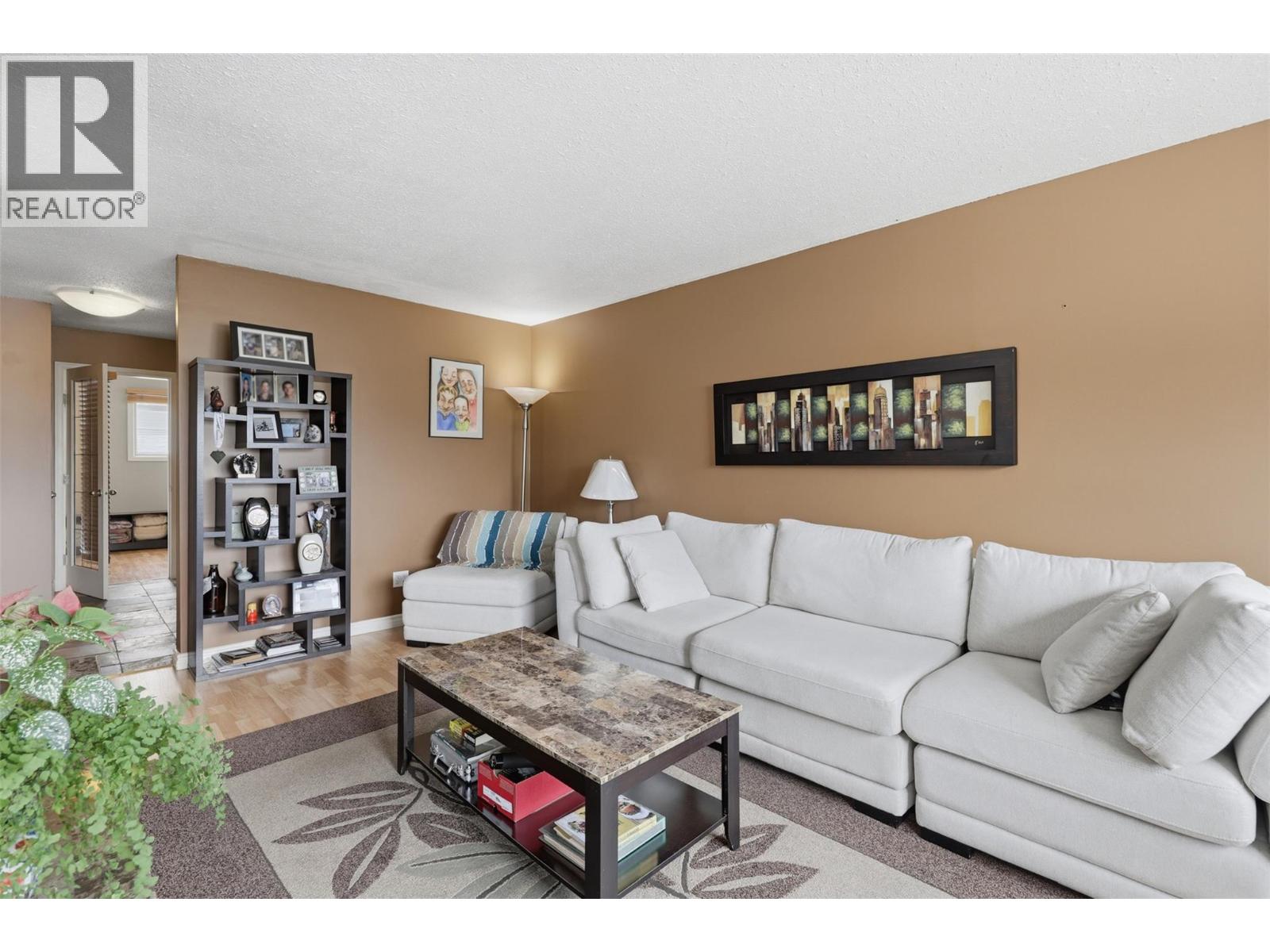 1075 Acadia Place, Kamloops, British Columbia  V2B 7Z5 - Photo 15 - 10391714