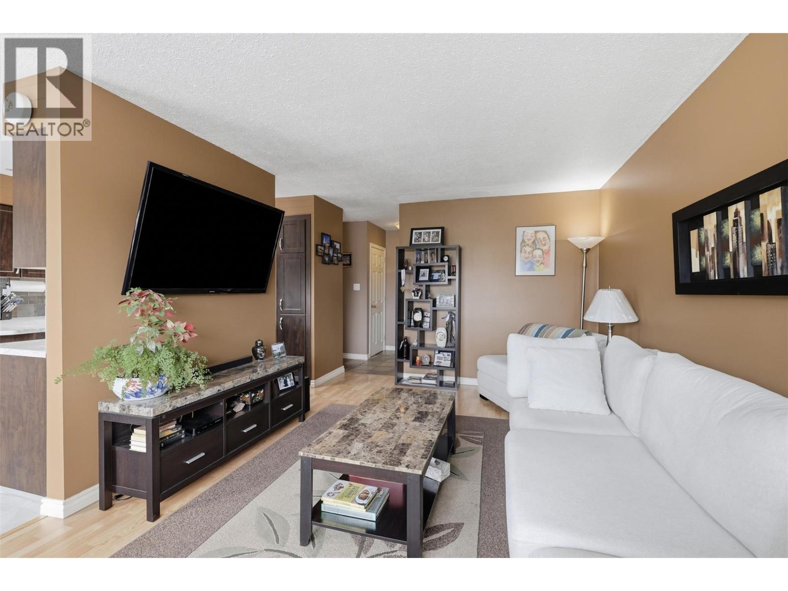1075 Acadia Place, Kamloops, British Columbia  V2B 7Z5 - Photo 16 - 10391714