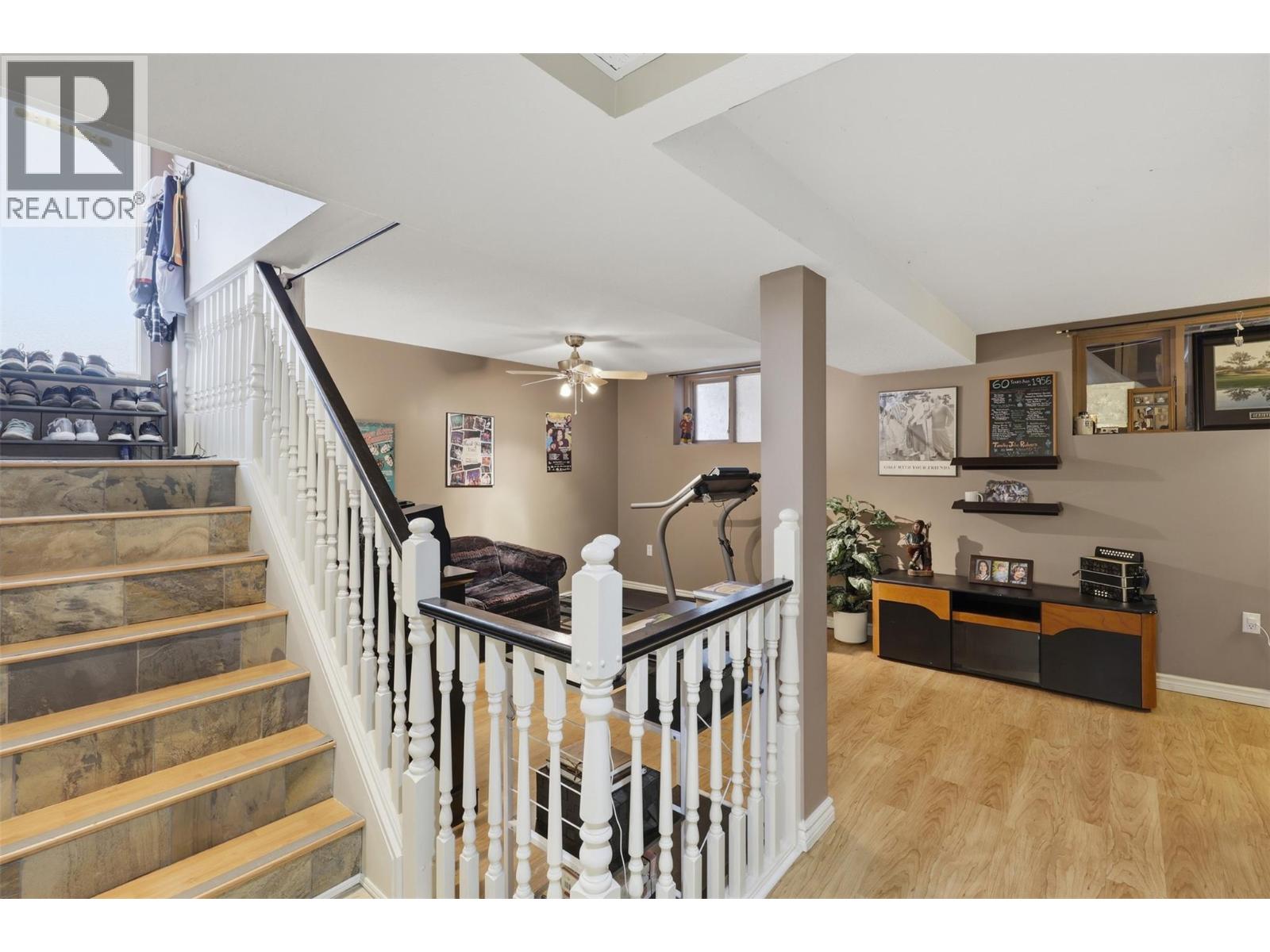 1075 Acadia Place, Kamloops, British Columbia  V2B 7Z5 - Photo 24 - 10391714
