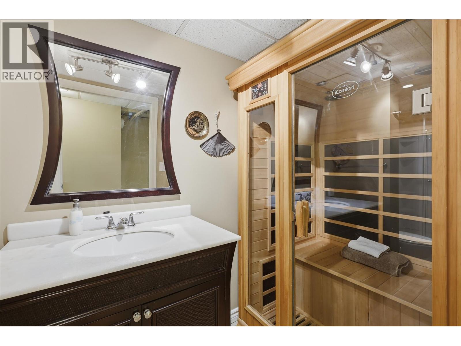 1075 Acadia Place, Kamloops, British Columbia  V2B 7Z5 - Photo 31 - 10391714