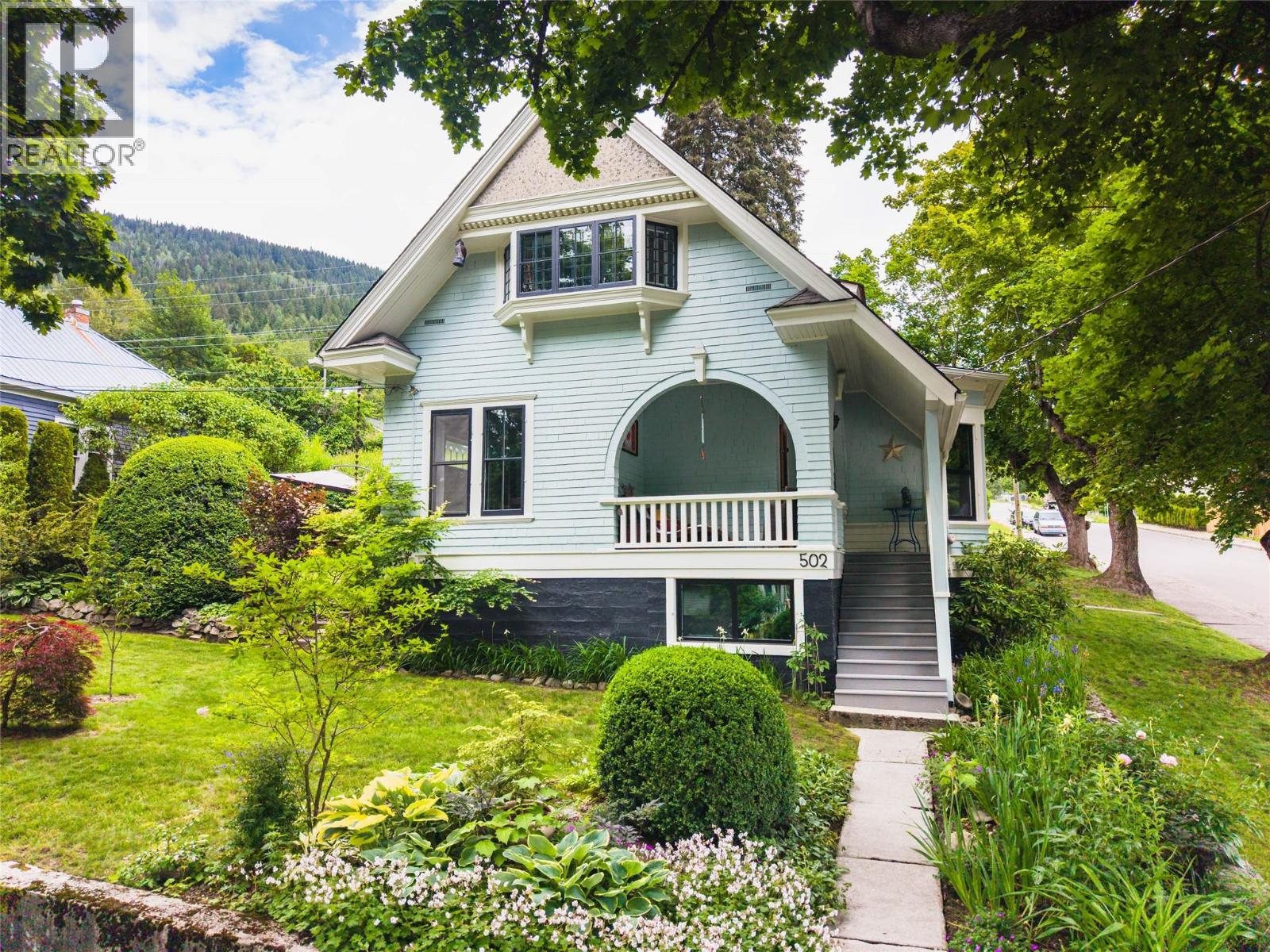 502 Houston Street, Nelson, British Columbia  V1L 5H7 - Photo 1 - 10391603