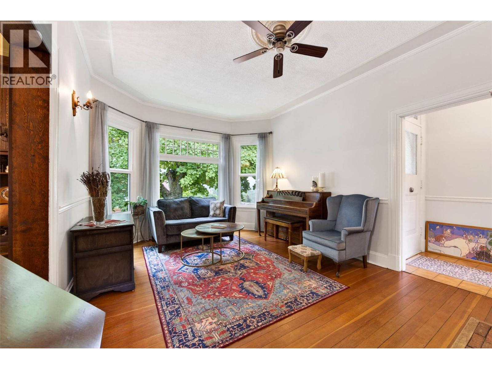 502 Houston Street, Nelson, British Columbia  V1L 5H7 - Photo 4 - 10391603