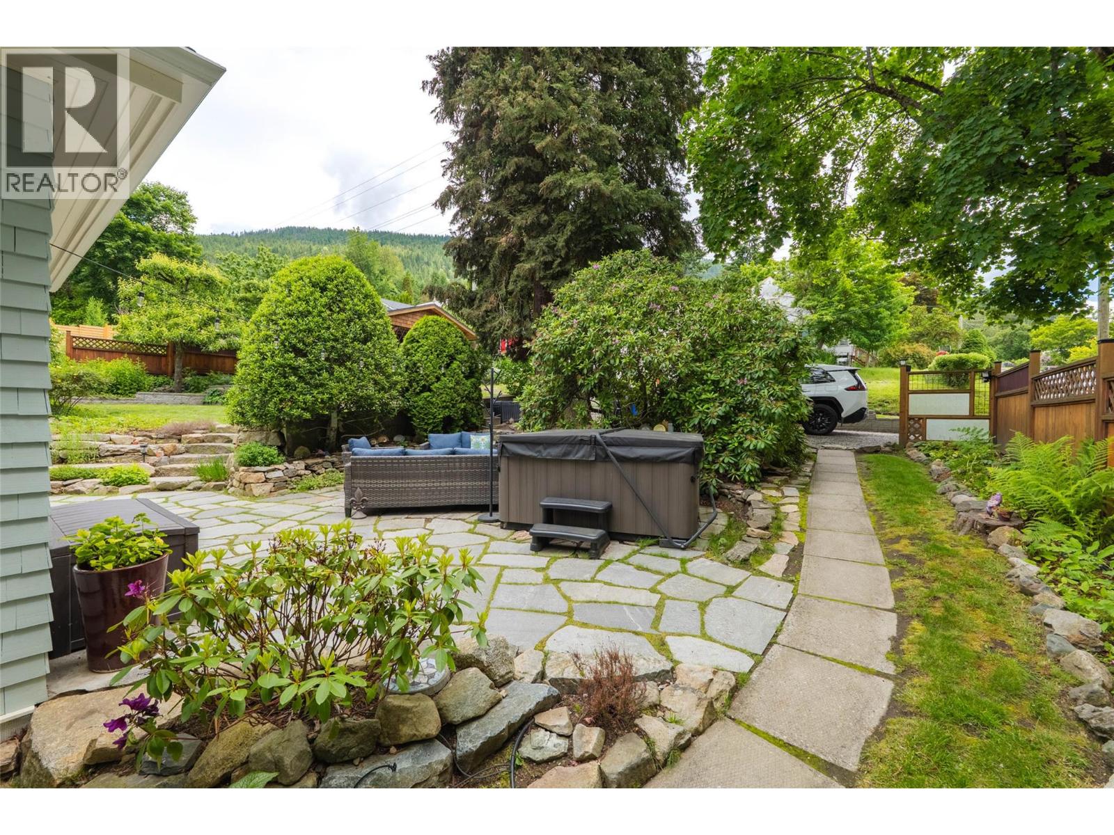 502 Houston Street, Nelson, British Columbia  V1L 5H7 - Photo 46 - 10391603