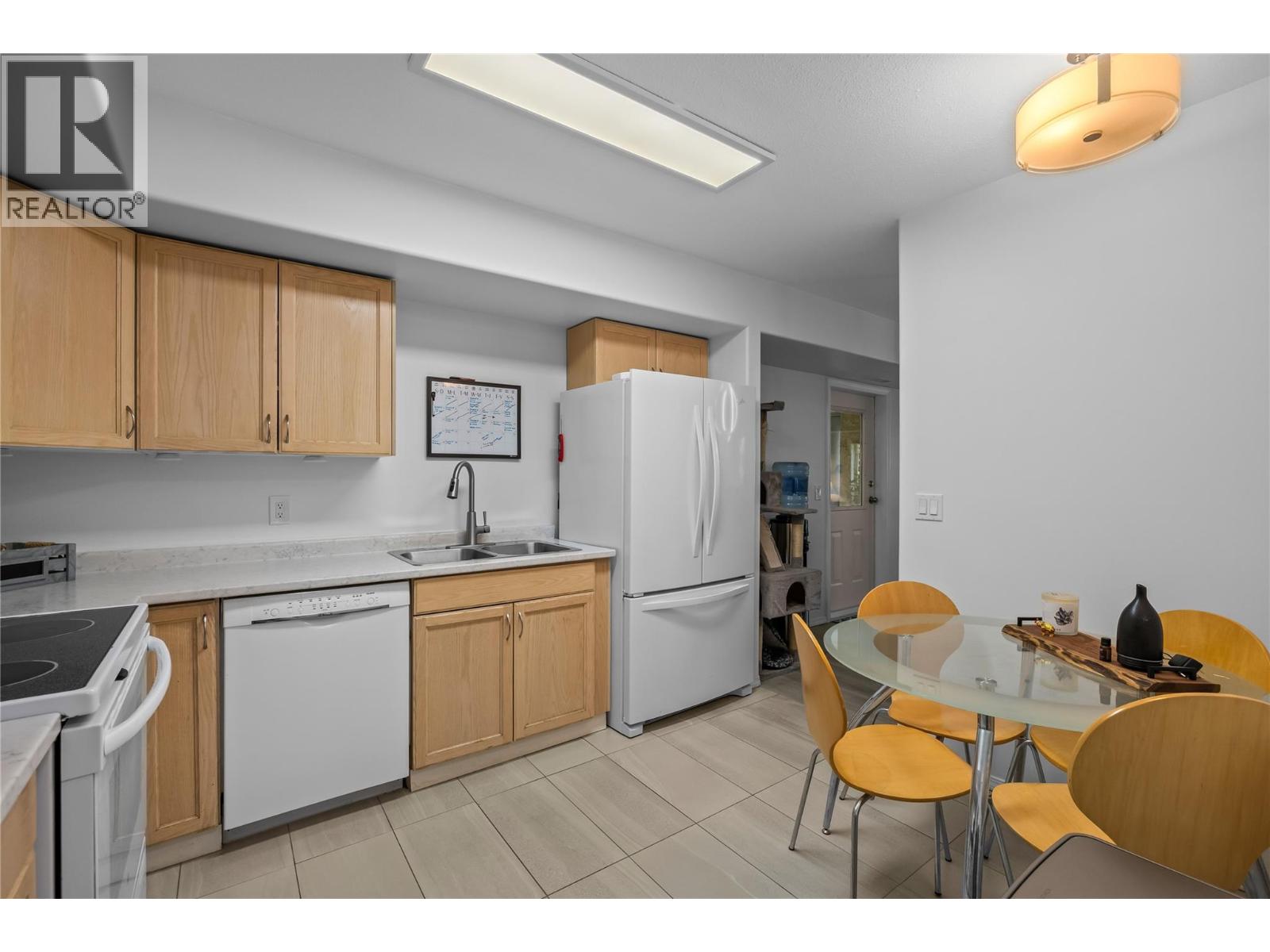 3115 De Montreuil Court Unit# 401, Kelowna, British Columbia  V1W 3W1 - Photo 12 - 10390848