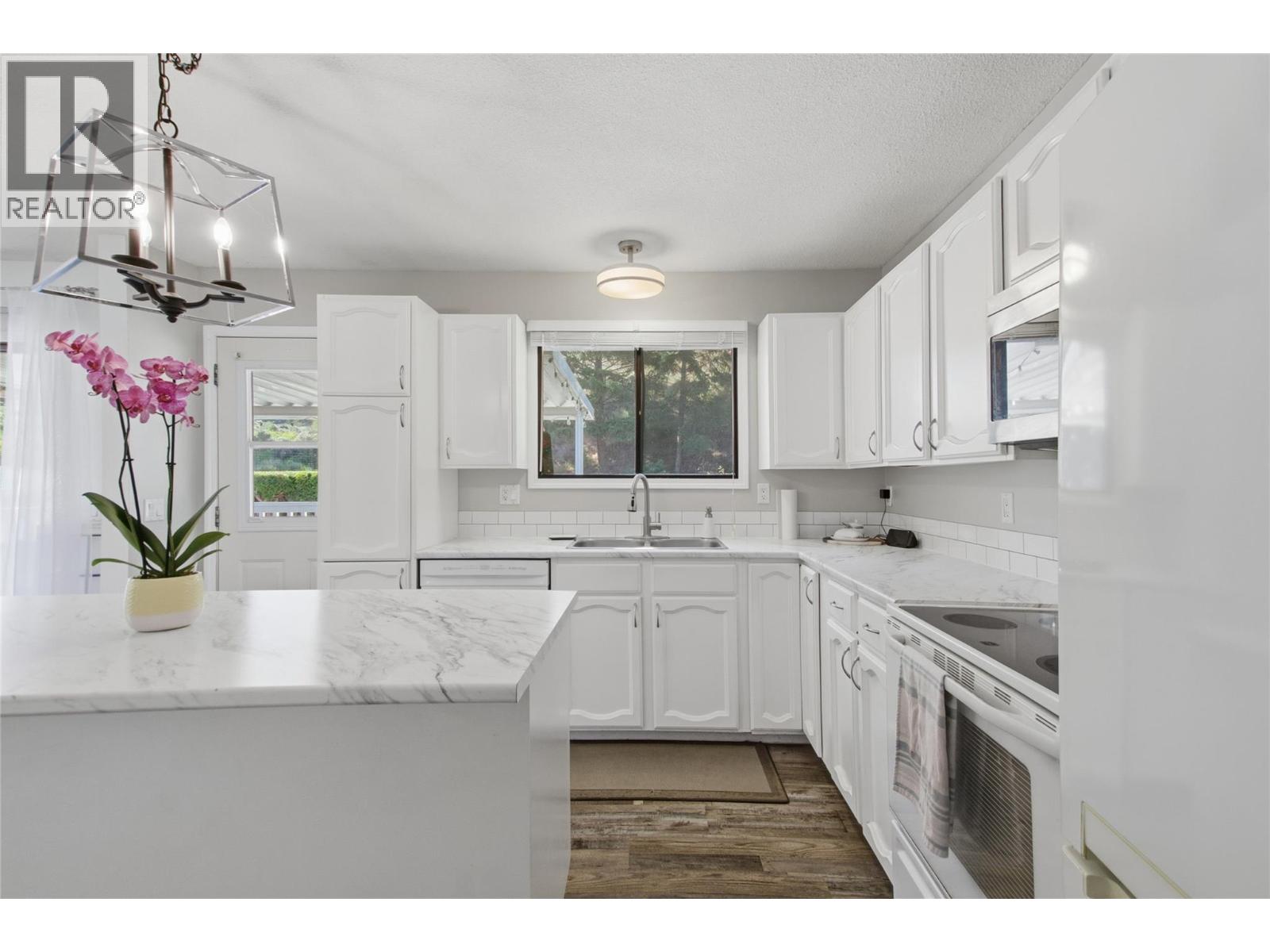 6193 Dallas Drive, Kamloops, British Columbia  V2C 5Z9 - Photo 18 - 10391670