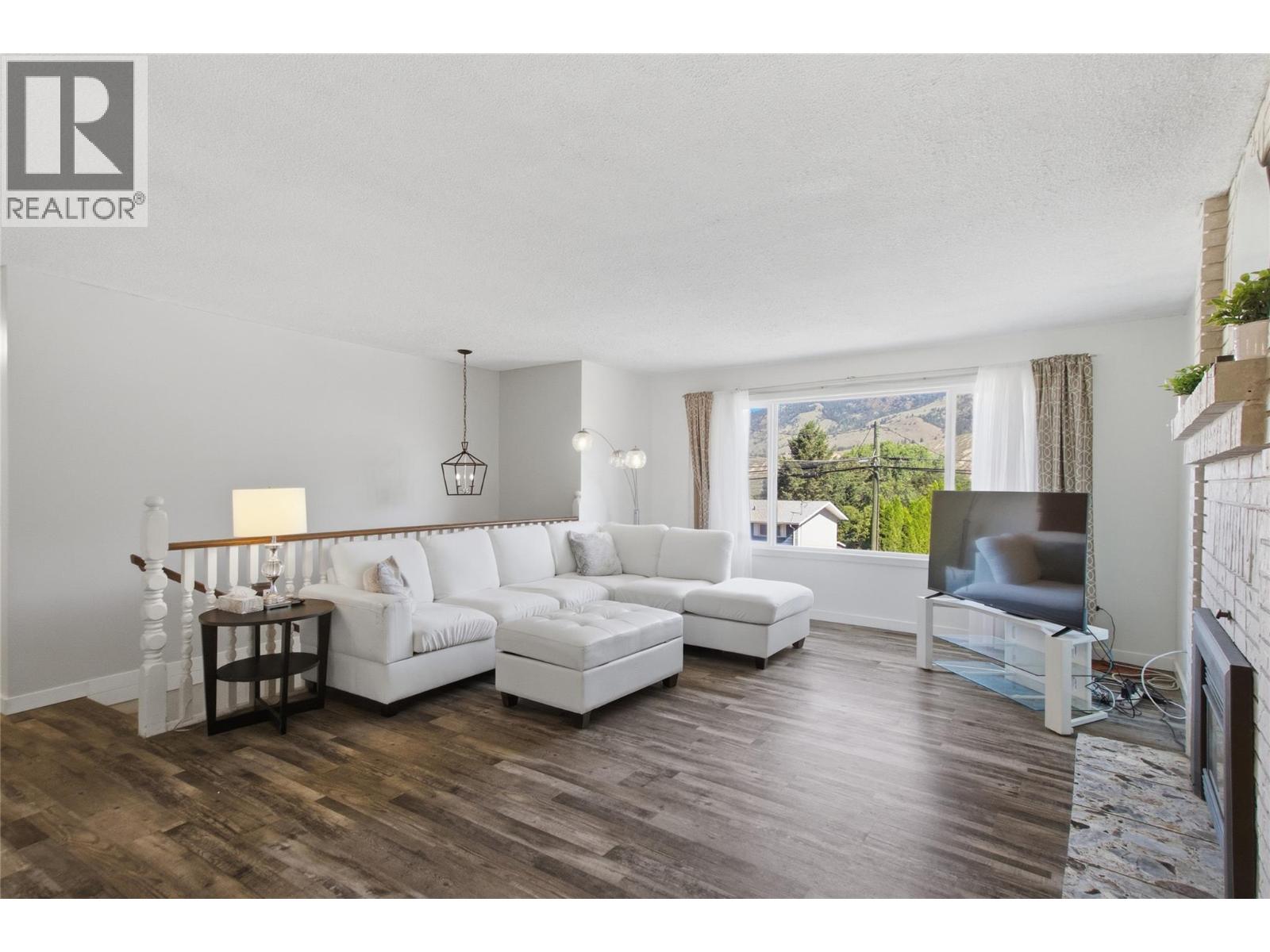 6193 Dallas Drive, Kamloops, British Columbia  V2C 5Z9 - Photo 3 - 10391670