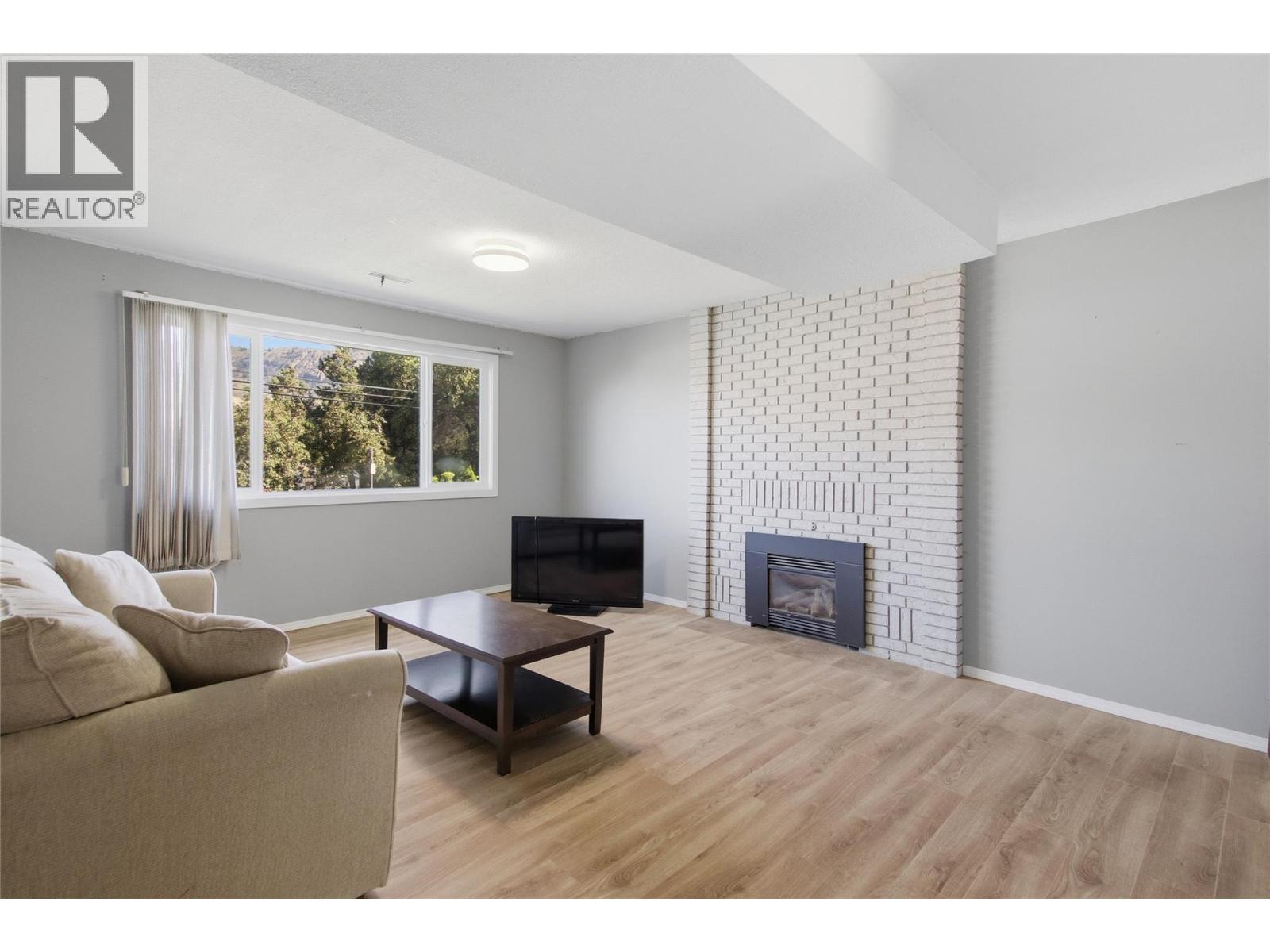 6193 Dallas Drive, Kamloops, British Columbia  V2C 5Z9 - Photo 6 - 10391670