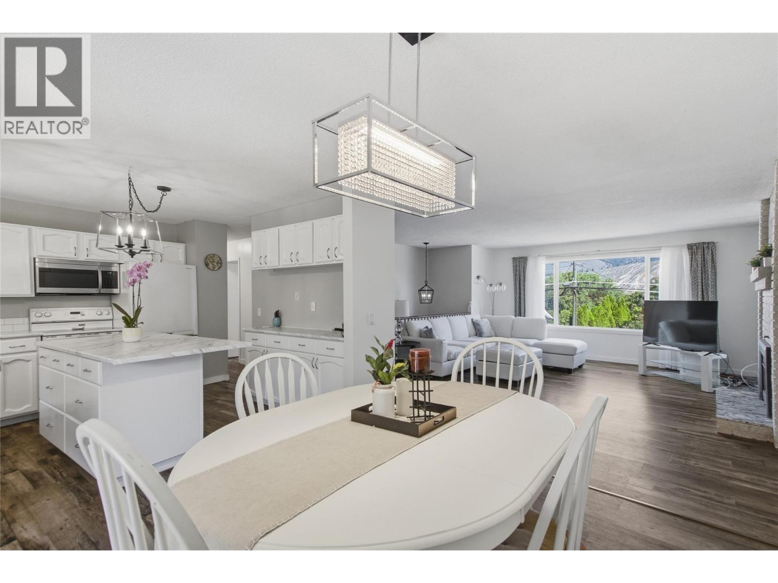 6193 Dallas Drive, Kamloops, British Columbia  V2C 5Z9 - Photo 7 - 10391670